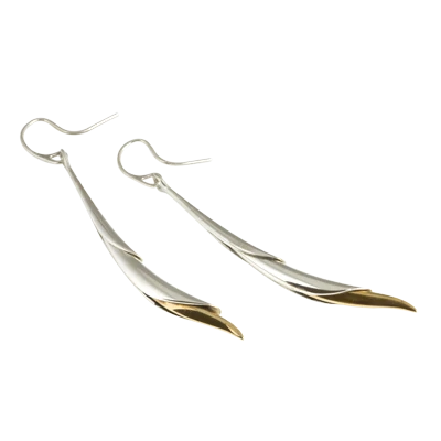 Ezüst fülbevaló aranyozott bibével